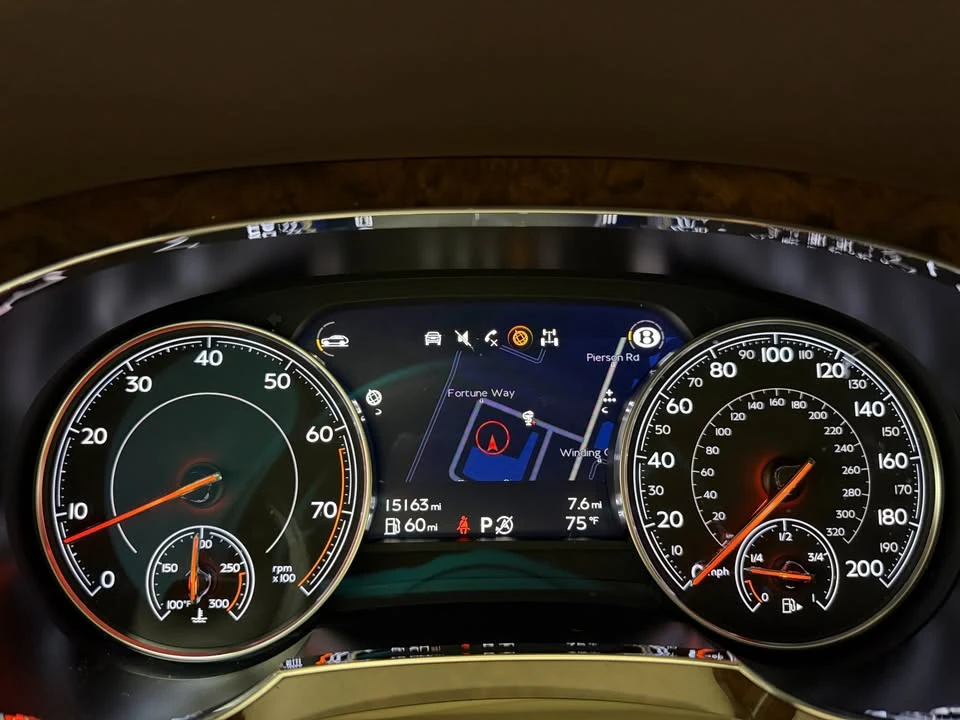 2017 Bentley Bentayga - Image 14 of 19