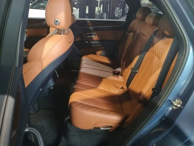 2017 Bentley Bentayga - Image 10 of 20