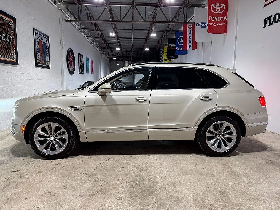 2017 Bentley Bentayga - Image 3 of 20