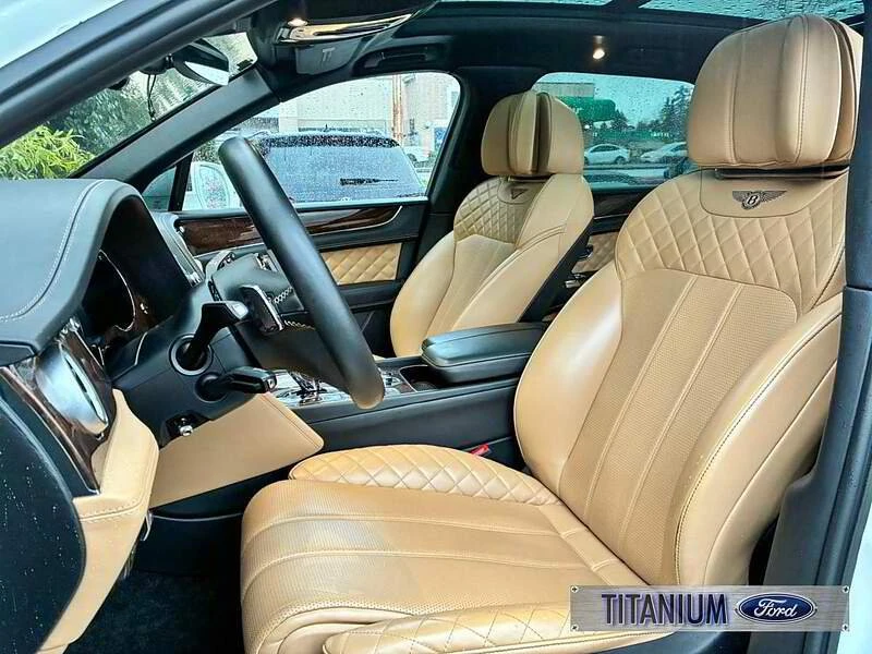 2017 Bentley Bentayga - Image 4 of 8