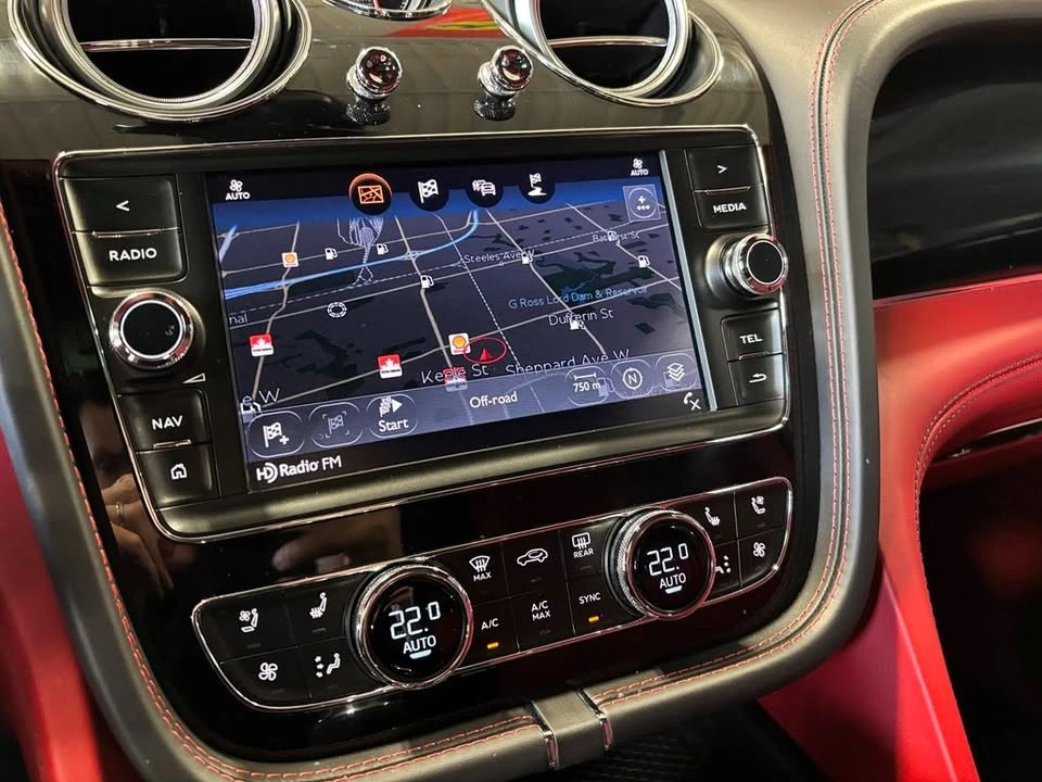 2017 Bentley Bentayga - Image 10 of 19