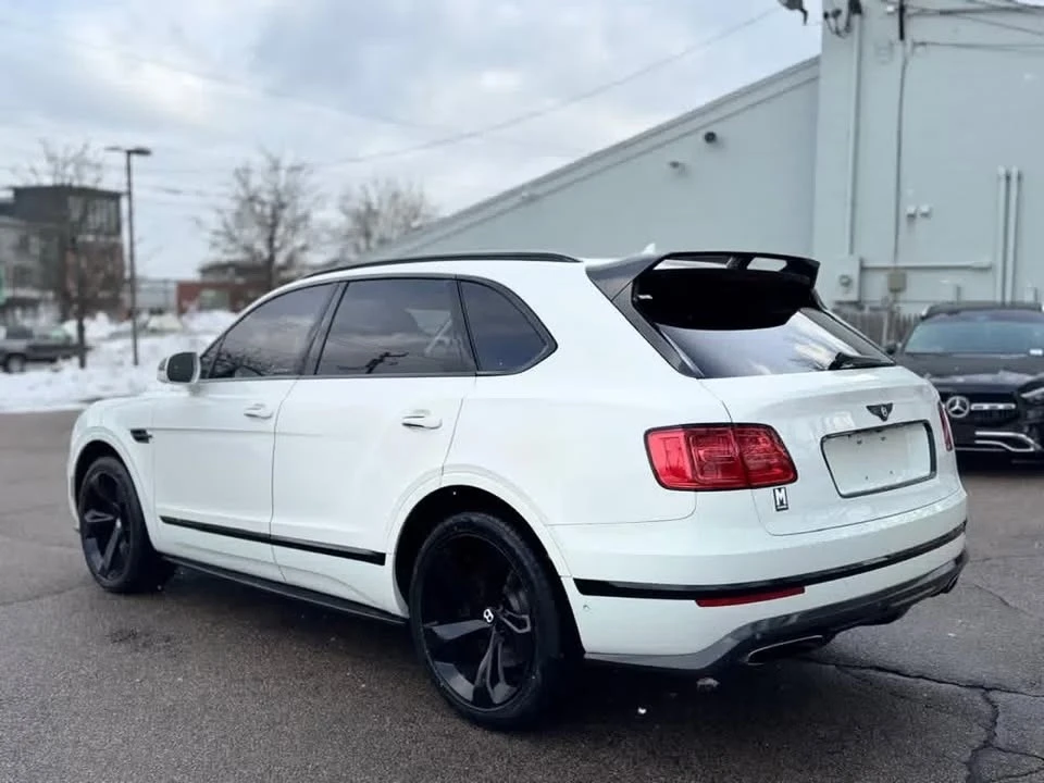 2017 Bentley Bentayga - Image 5 of 19