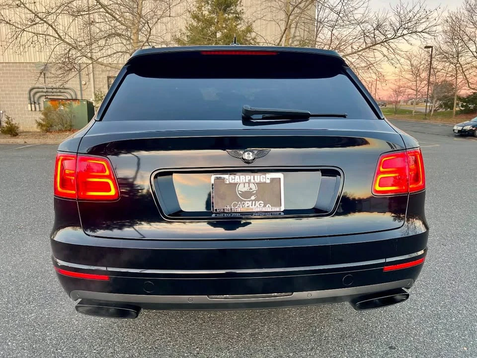 2017 Bentley Bentayga - Image 5 of 10