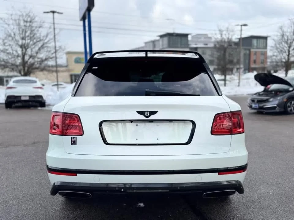 2017 Bentley Bentayga - Image 4 of 19