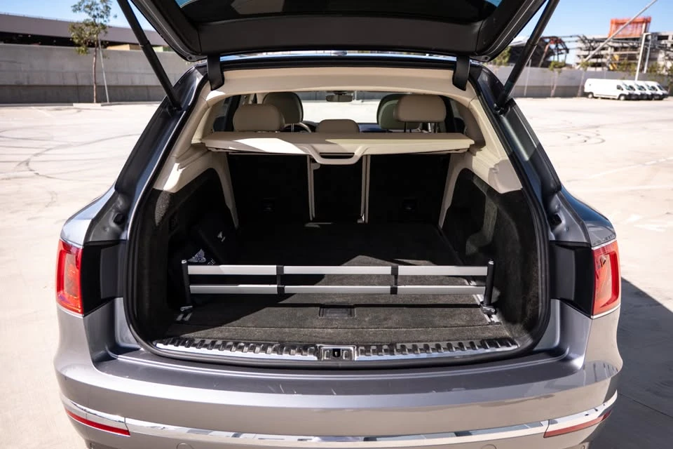 2017 Bentley Bentayga - Image 19 of 19