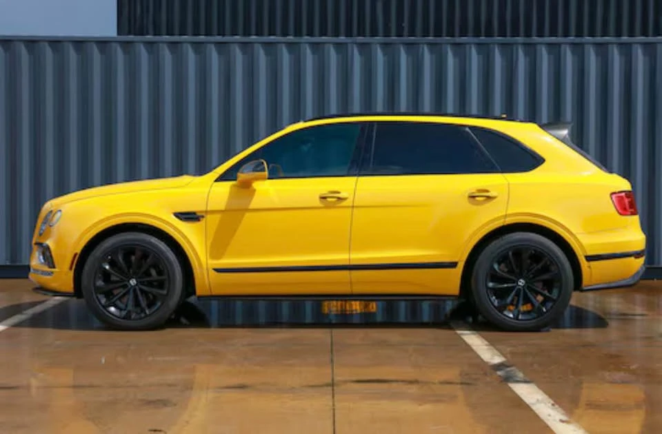 2017 Bentley Bentayga - Image 2 of 12