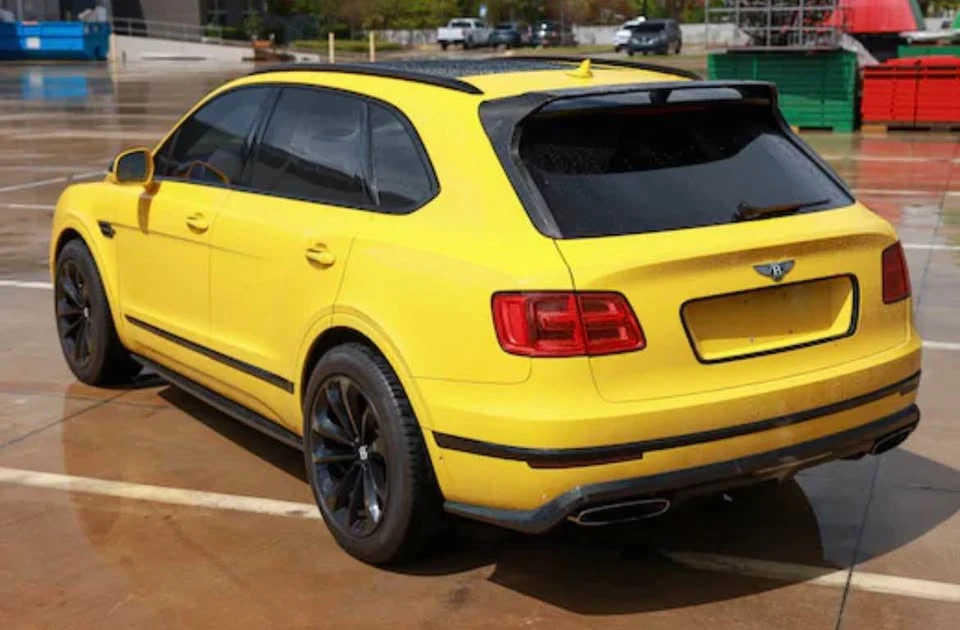 2017 Bentley Bentayga - Image 4 of 12