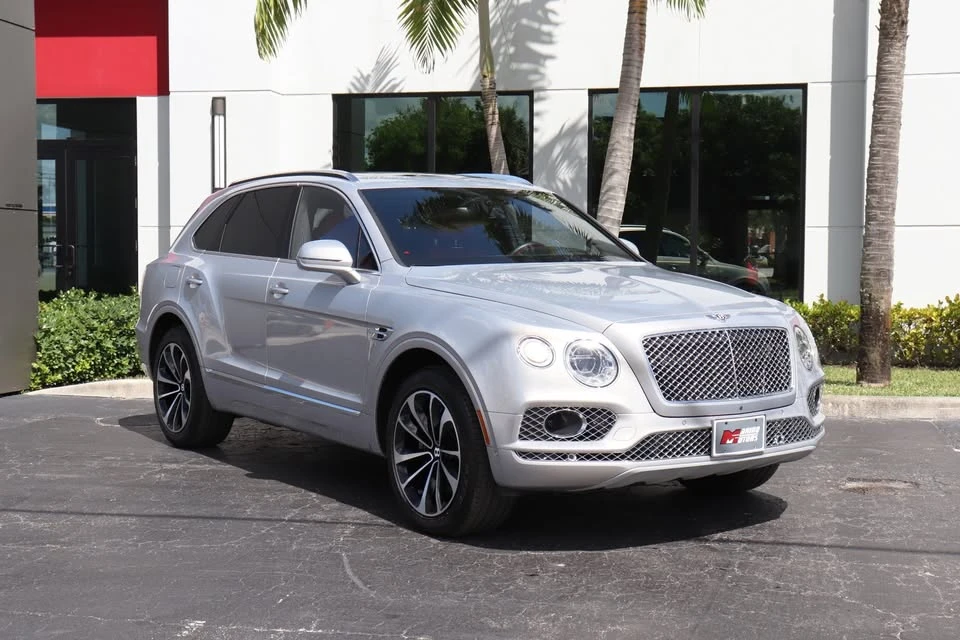 2017 Bentley Bentayga - Image 7 of 18