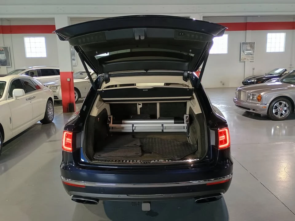 2017 Bentley Bentayga - Image 16 of 20
