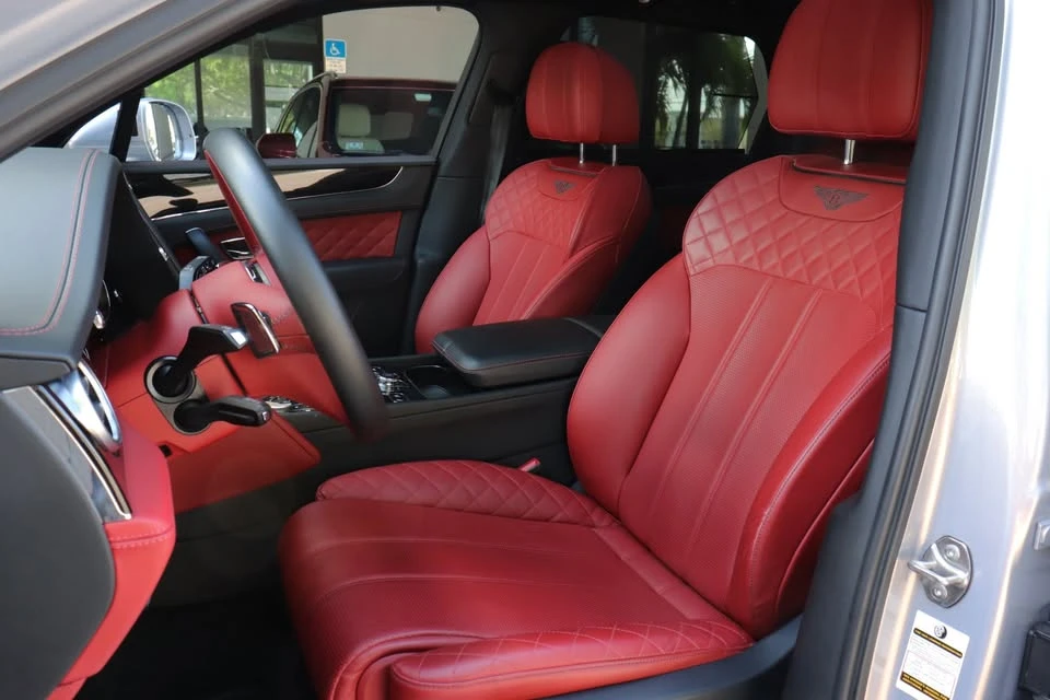 2017 Bentley Bentayga - Image 2 of 18