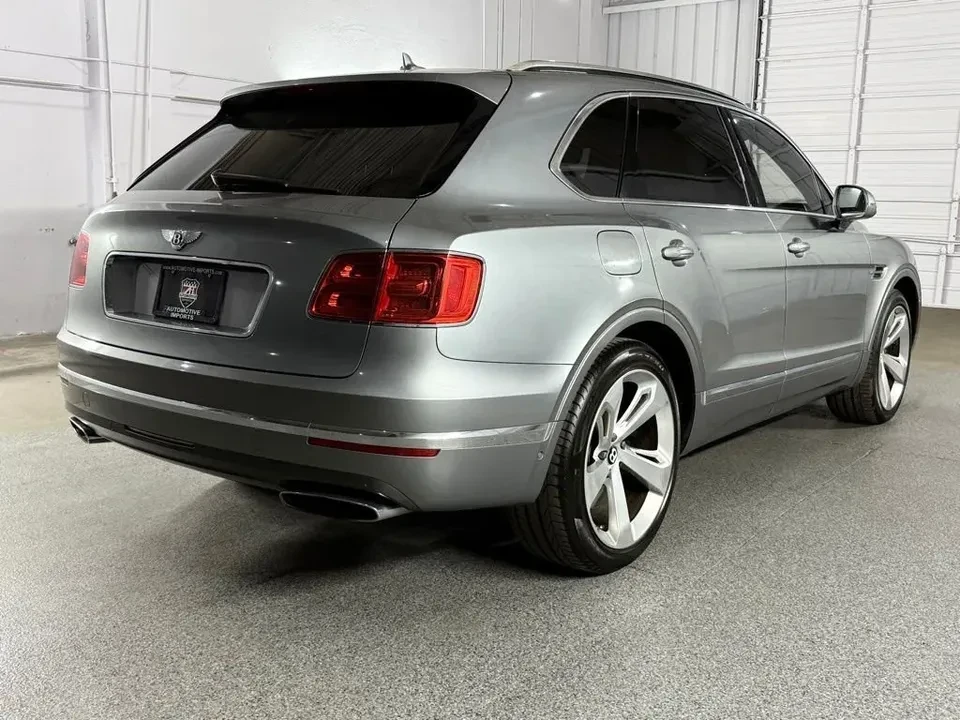 2017 Bentley Bentayga - Image 4 of 19