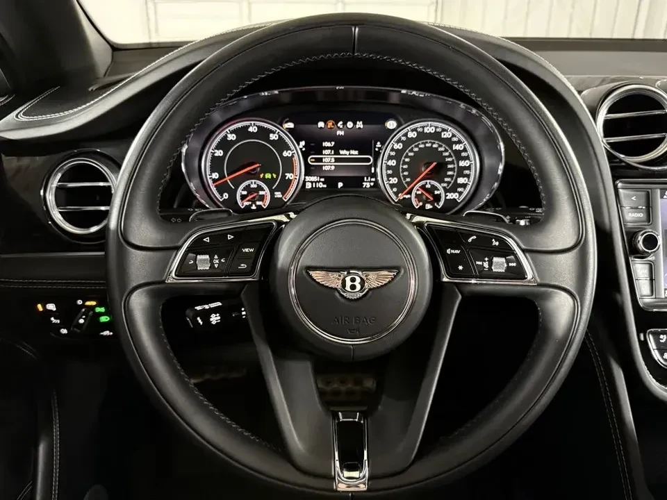 2017 Bentley Bentayga - Image 11 of 19
