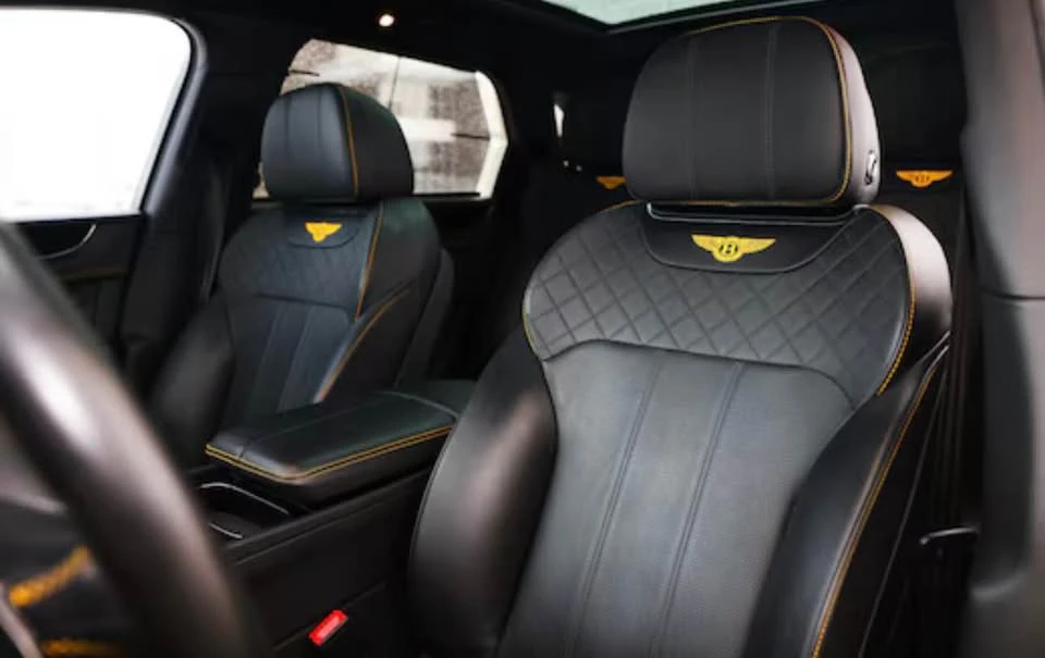 2017 Bentley Bentayga - Image 2 of 18