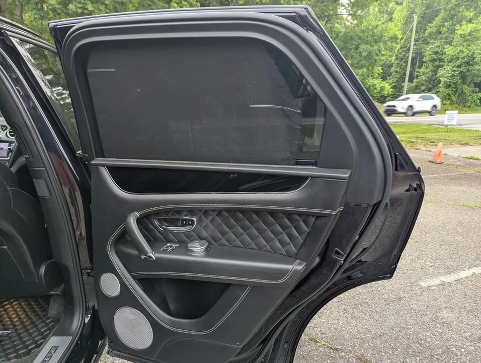 2017 Bentley Bentayga - Image 14 of 20