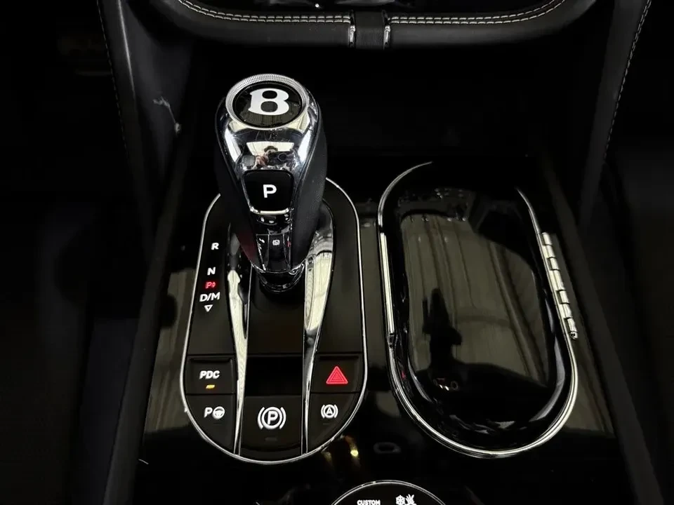 2017 Bentley Bentayga - Image 12 of 19