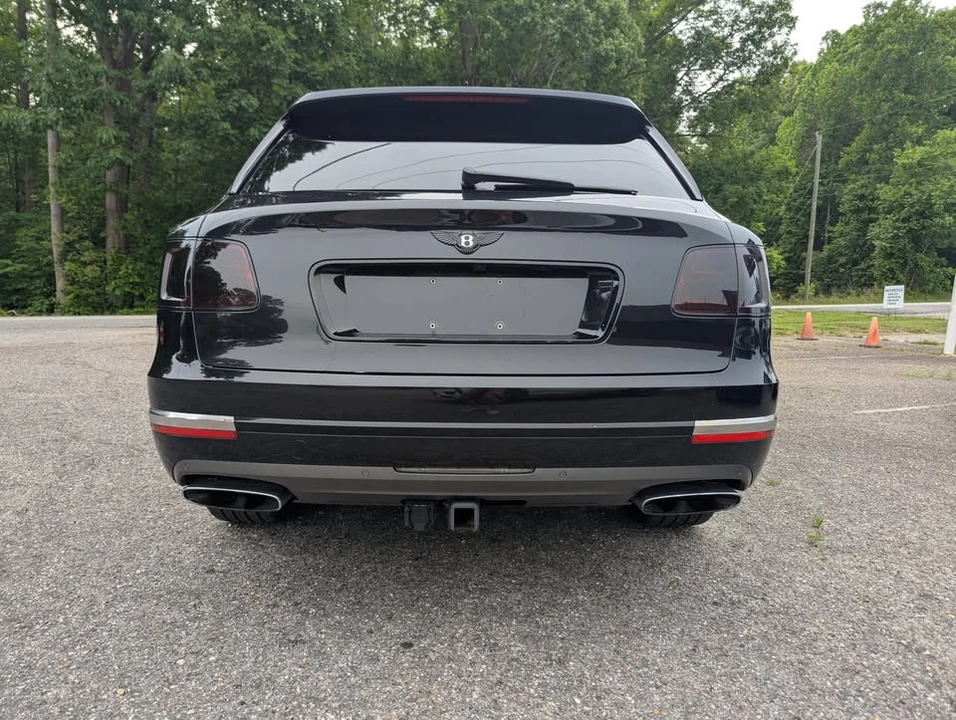 2017 Bentley Bentayga - Image 7 of 20