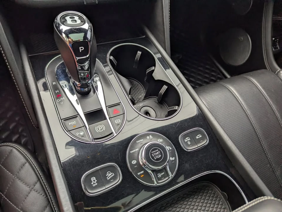 2017 Bentley Bentayga - Image 5 of 20