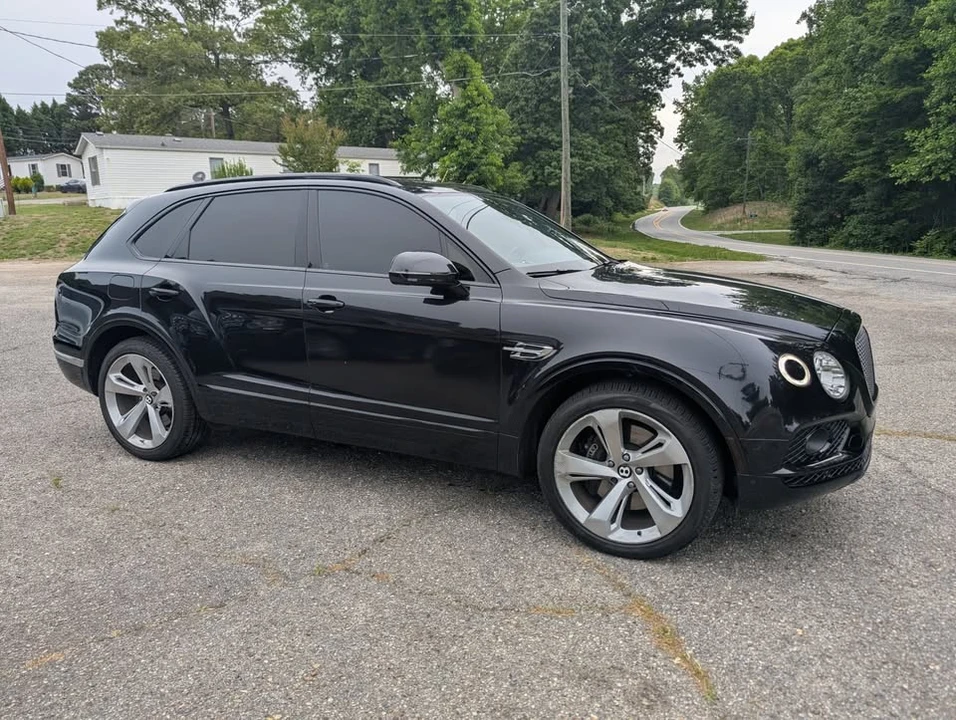 2017 Bentley Bentayga - Image 4 of 20