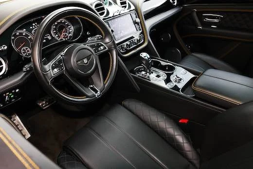 2017 Bentley Bentayga - Image 5 of 19