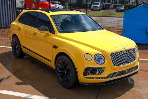 2017 Bentley Bentayga - Image 16 of 19