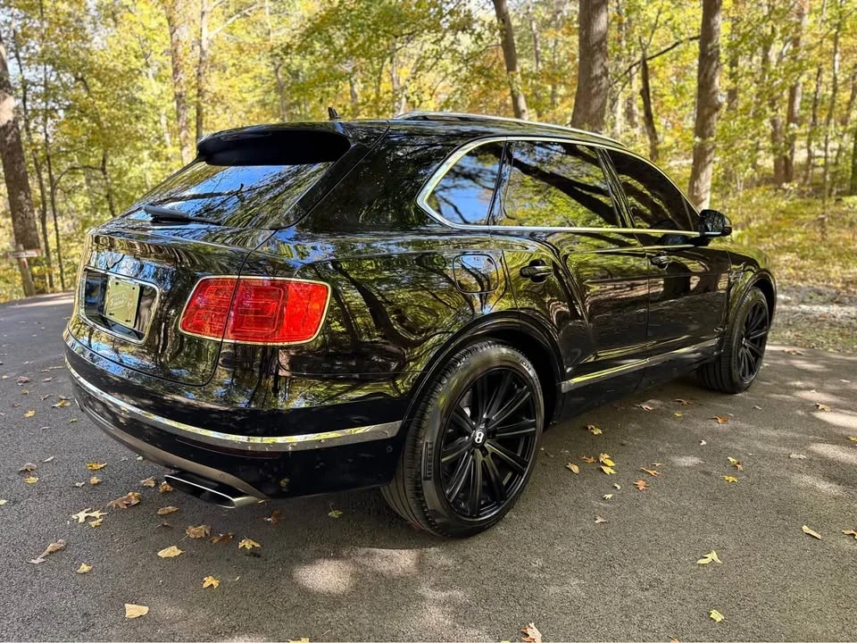 2017 Bentley Bentayga - Image 5 of 18