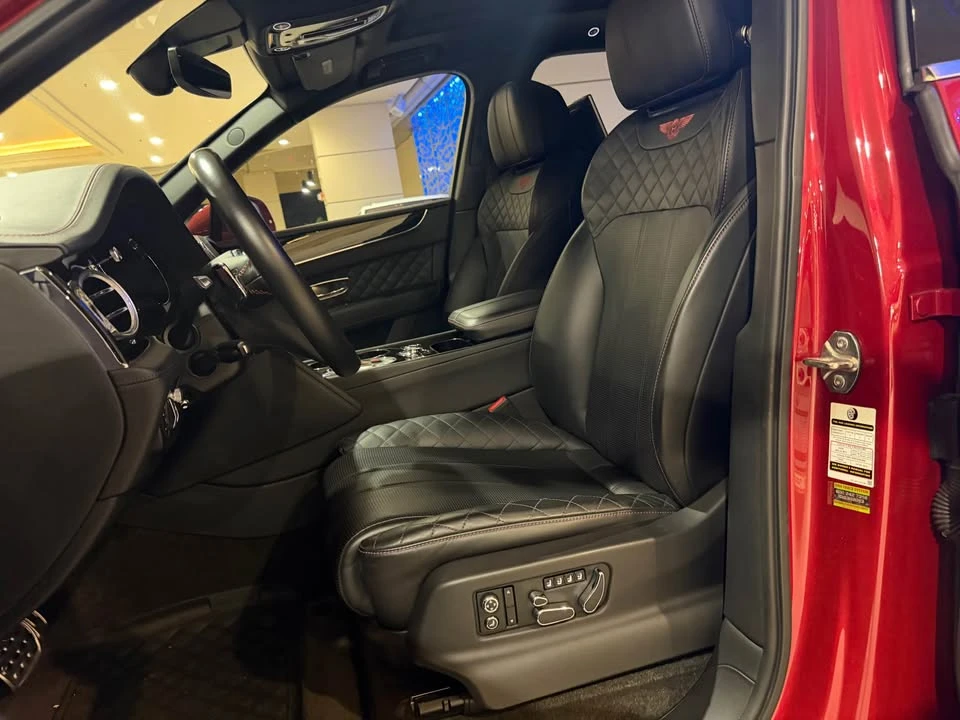2017 Bentley Bentayga - Image 6 of 18
