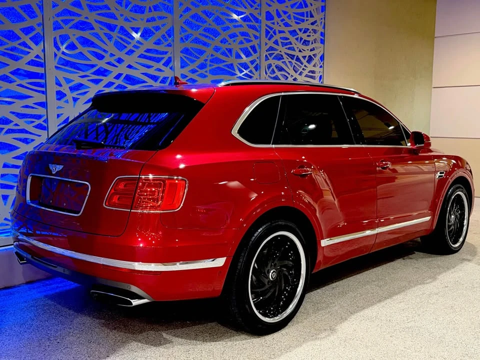 2017 Bentley Bentayga - Image 4 of 18