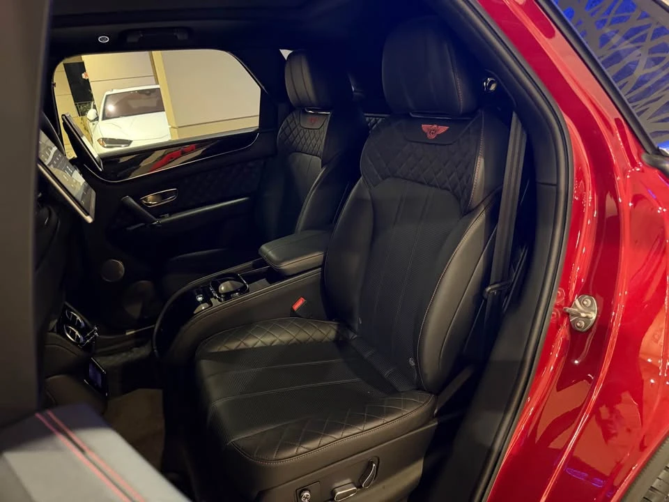 2017 Bentley Bentayga - Image 12 of 18