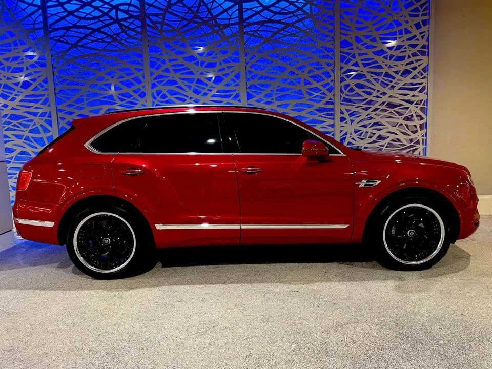 2017 Bentley Bentayga - Image 4 of 18