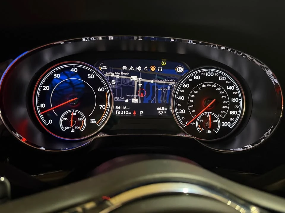 2017 Bentley Bentayga - Image 18 of 18