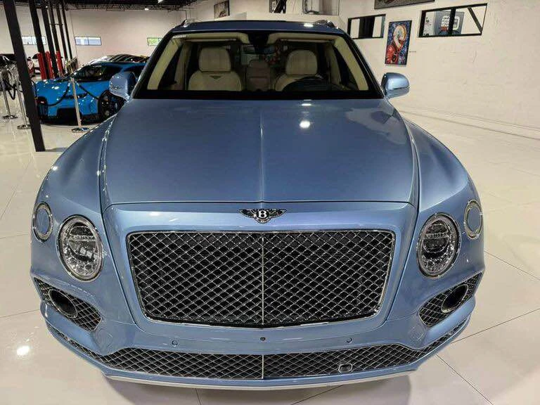 2017 Bentley Bentayga - Image 2 of 15
