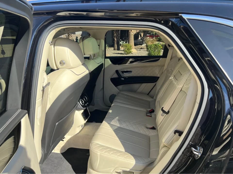 2017 Bentley Bentayga - Image 12 of 16
