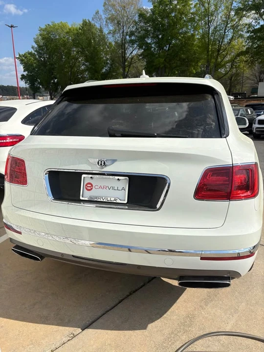 2017 Bentley Bentayga - Image 2 of 12