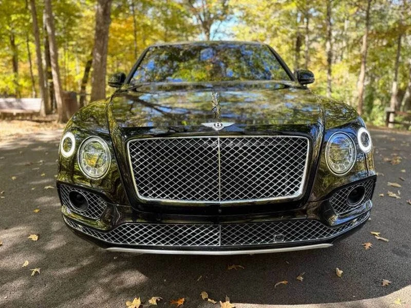 2017 Bentley Bentayga - Image 5 of 9
