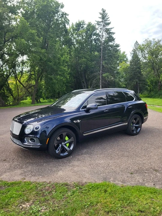 2017 Bentley Bentayga - Image 3 of 13
