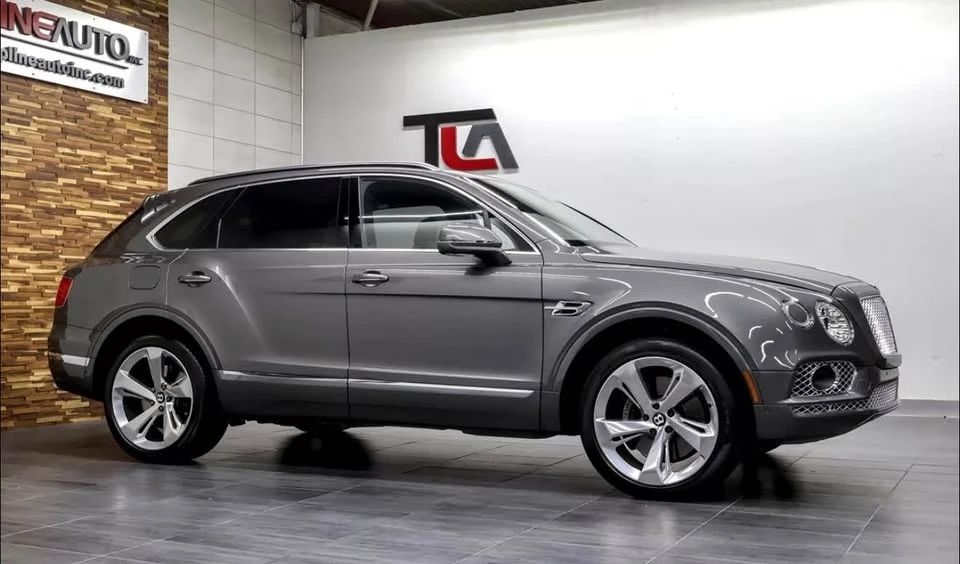 2017 Bentley Bentayga - Image 4 of 20
