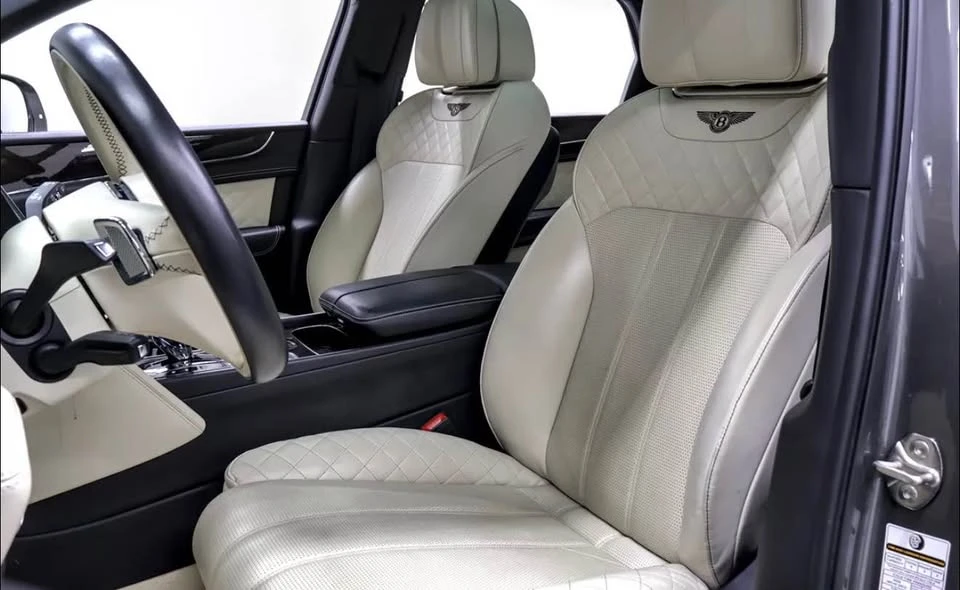 2017 Bentley Bentayga - Image 19 of 20
