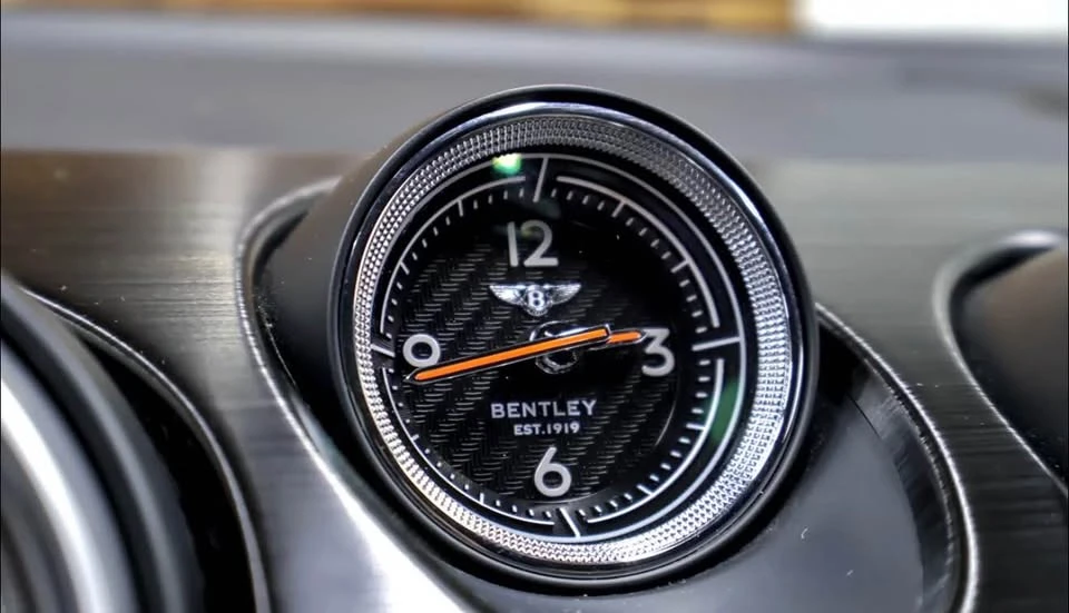 2017 Bentley Bentayga - Image 17 of 20