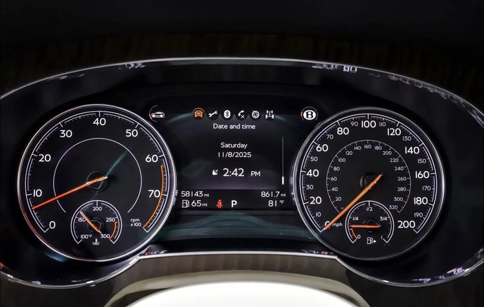 2017 Bentley Bentayga - Image 13 of 20