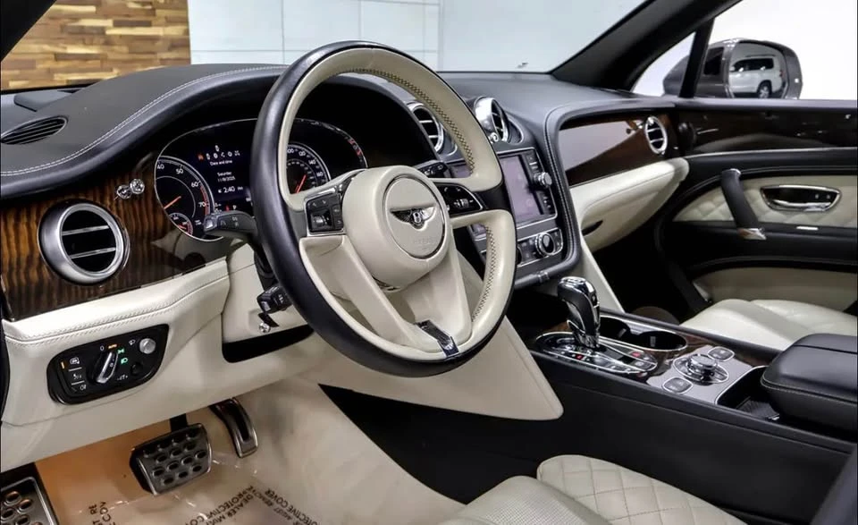 2017 Bentley Bentayga - Image 9 of 20