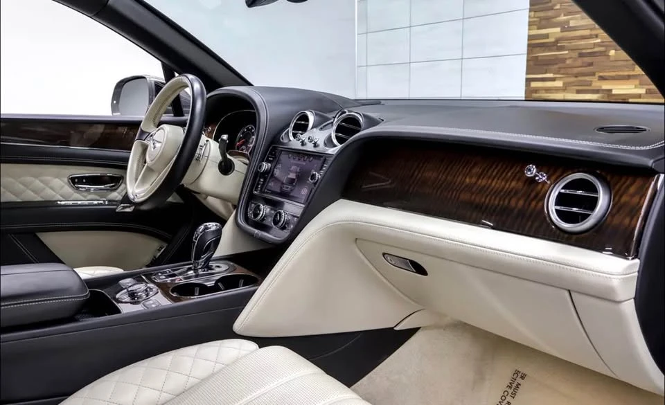 2017 Bentley Bentayga - Image 11 of 20