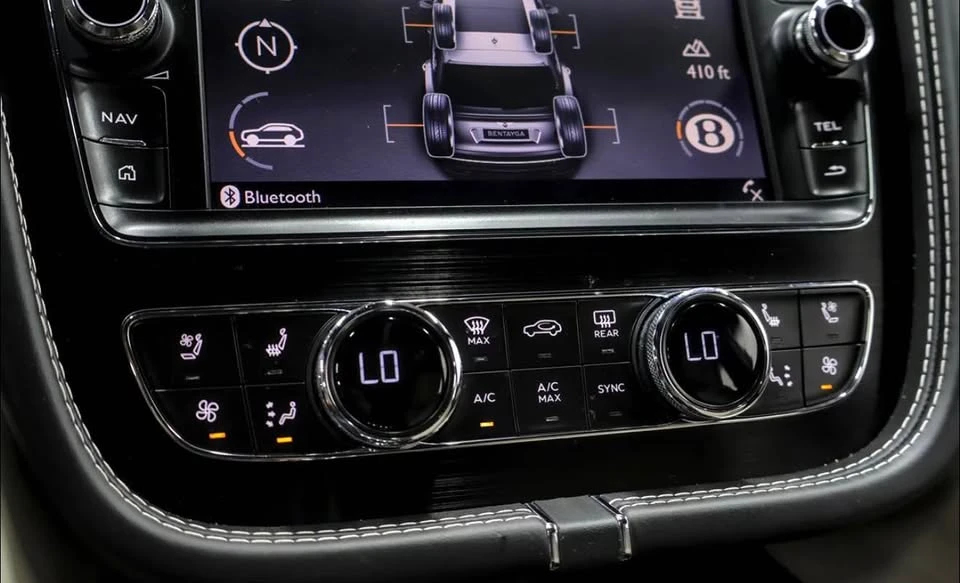 2017 Bentley Bentayga - Image 15 of 20
