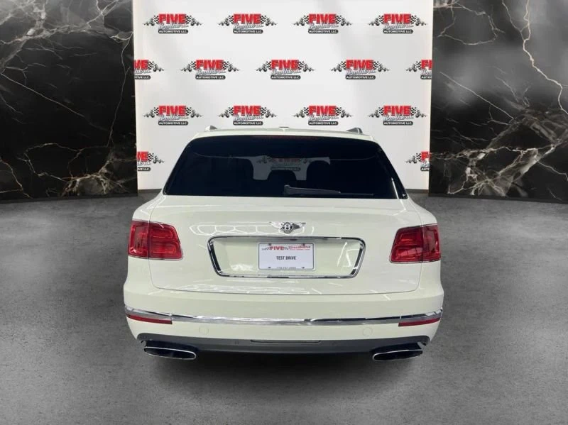 2017 Bentley Bentayga - Image 5 of 20