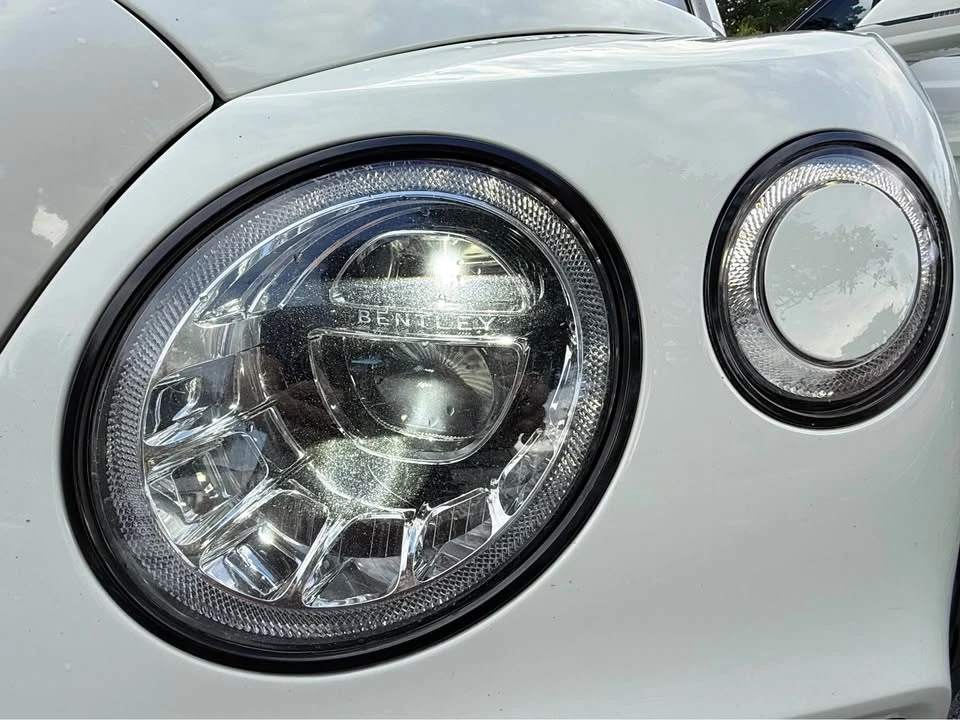 2017 Bentley Bentayga - Image 8 of 14