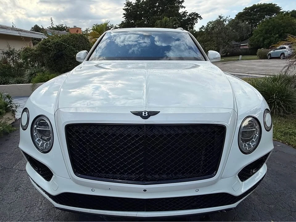 2017 Bentley Bentayga - Image 3 of 14