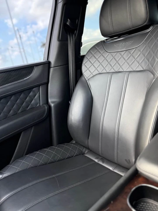 2017 Bentley Bentayga - Image 12 of 13