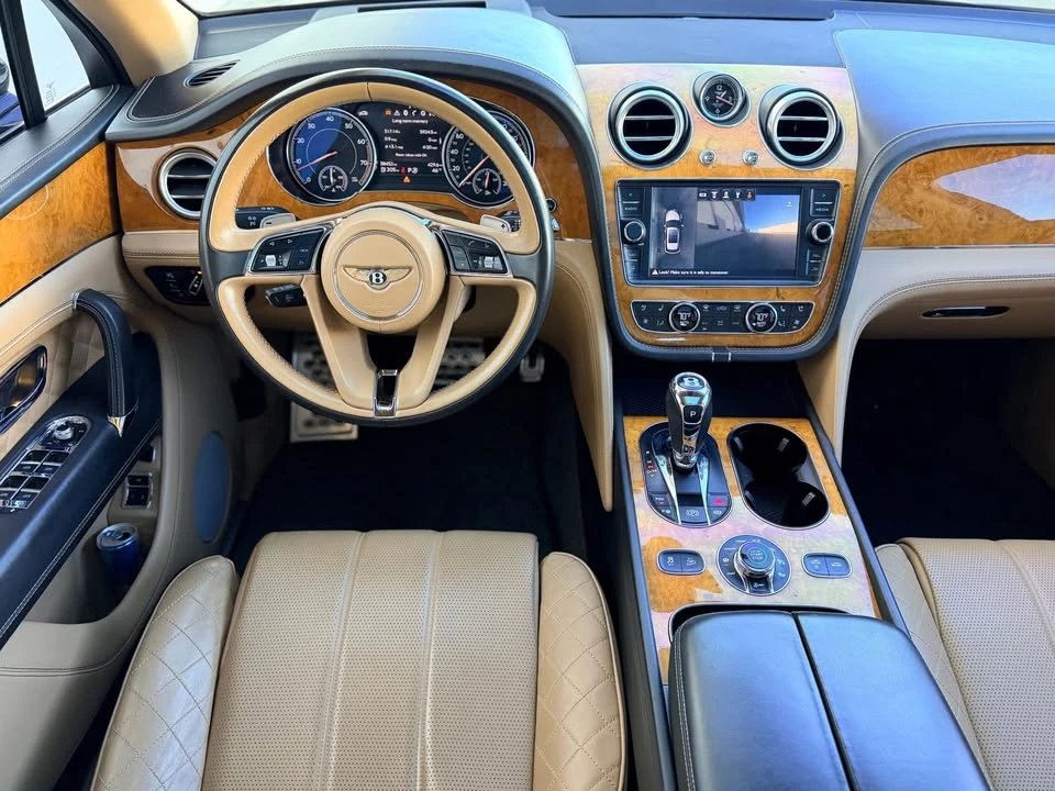 2017 Bentley Bentayga - Image 18 of 20