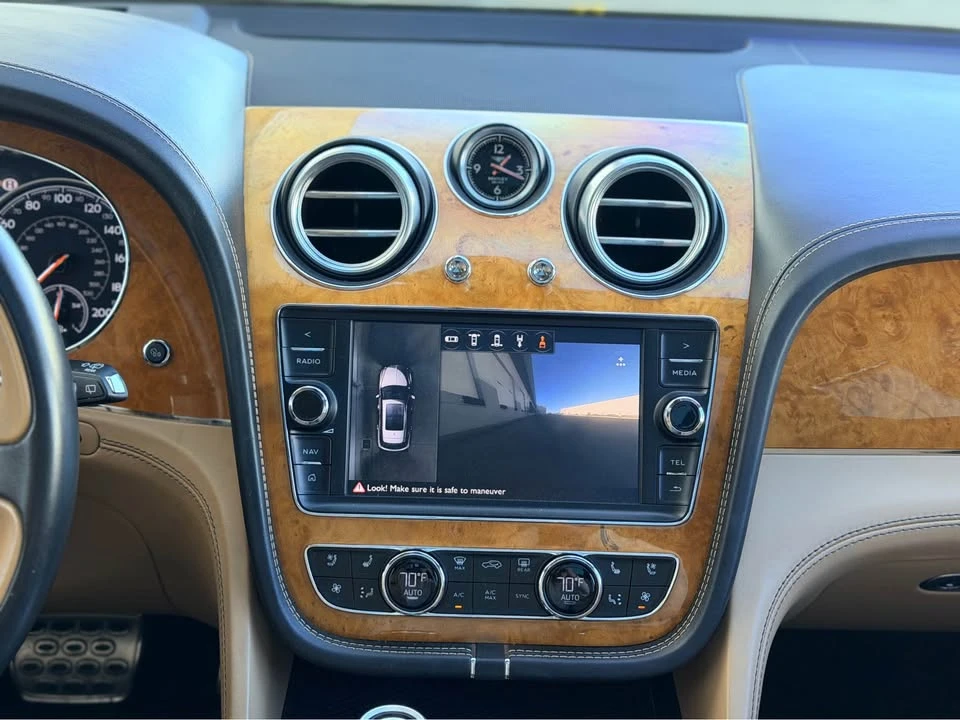 2017 Bentley Bentayga - Image 20 of 20
