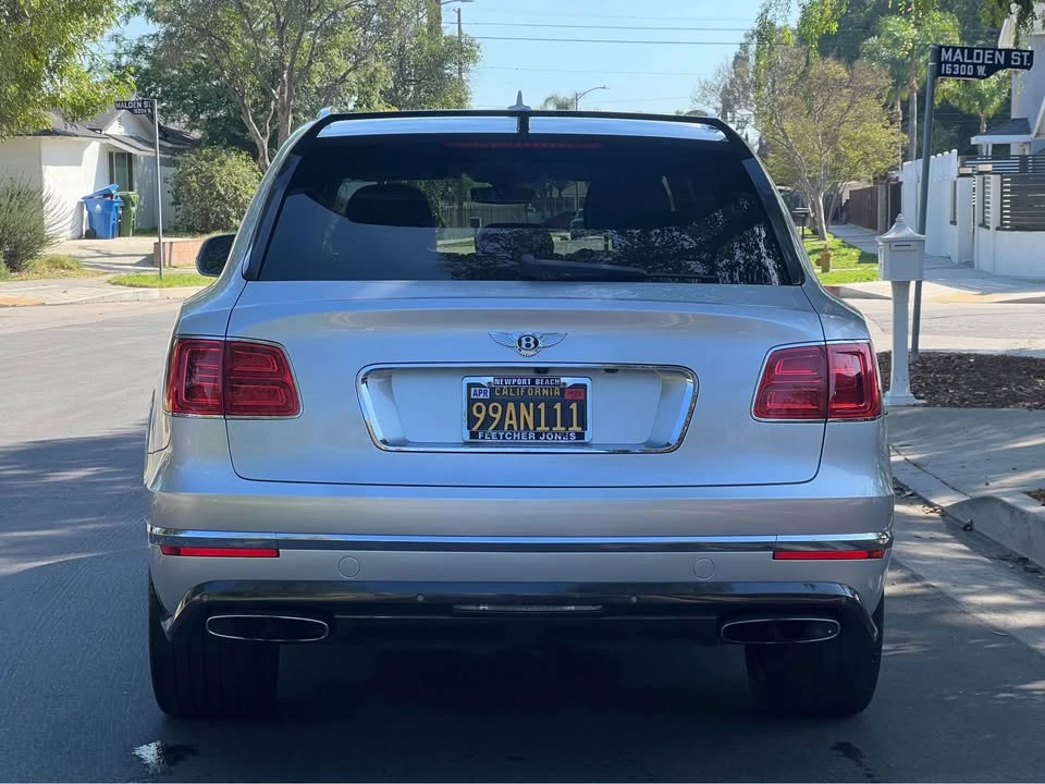 2017 Bentley Bentayga - Image 6 of 21