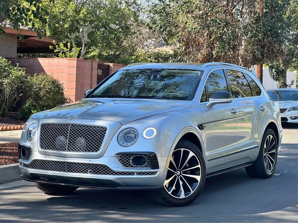 2017 Bentley Bentayga - Image 2 of 21